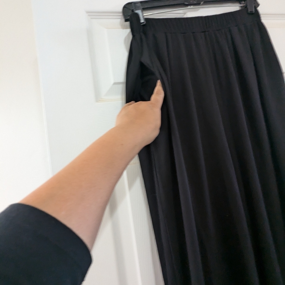 Yozy Beautiful soft Flowy long large pants with pockets